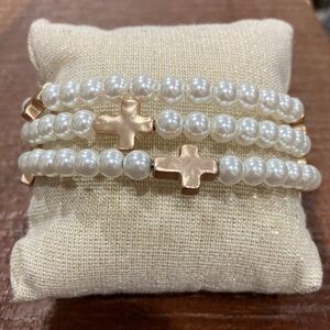 Elegant Pearl and Gold Cross Bracelet